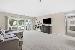 26 Nassau Dr, Springfield, MA 01129 - Photo 5
