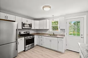 6-8 & 9 Richs Ct, Amesbury, MA 01913 - Photo 9