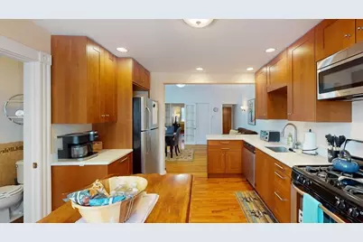 29 Montgomery St #1A, Cambridge, MA 02140 - Photo 7