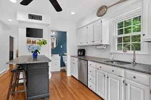 18 Hart St, Burlington, MA 01803 - Photo 15
