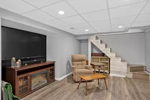 18 Hart St, Burlington, MA 01803 - Photo 21