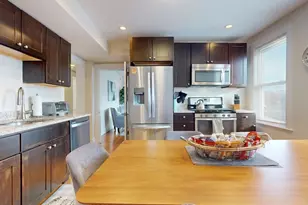 30 Clay St, Cambridge, MA 02140 - Photo 5