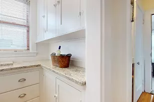 30 Clay St, Cambridge, MA 02140 - Photo 7