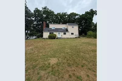 17 E Public St, Freetown, MA 02702 - Photo 17