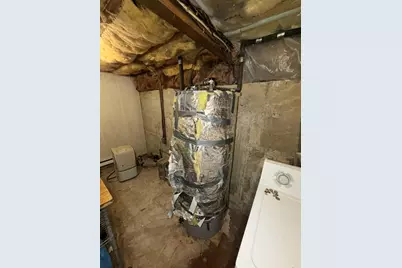 17 E Public St, Freetown, MA 02702 - Photo 11