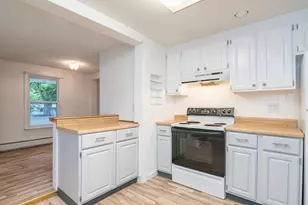 56 Warner St, Northampton, MA 01062 - Photo 9