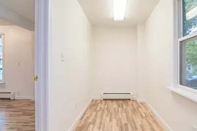 56 Warner St, Northampton, MA 01062 - Photo 17