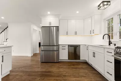 39 McKinley Avenue, Lowell, MA 01851 - Photo 5