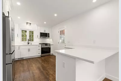 39 McKinley Avenue, Lowell, MA 01851 - Photo 7