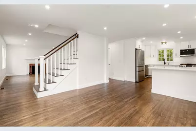 39 McKinley Avenue, Lowell, MA 01851 - Photo 3