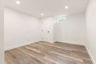 39 McKinley Ave, Lowell, MA 01851 - Photo 27