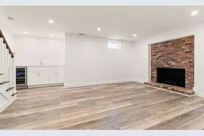 39 McKinley Avenue, Lowell, MA 01851 - Photo 23