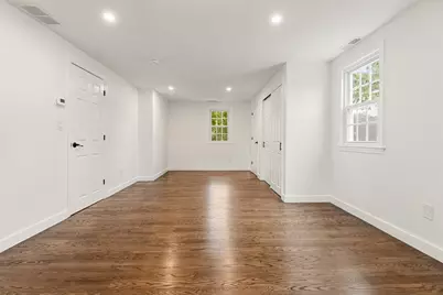 39 McKinley Avenue, Lowell, MA 01851 - Photo 17