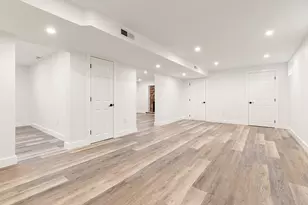 39 McKinley Ave, Lowell, MA 01851 - Photo 27