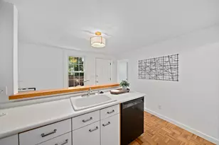 312 Hunnewell St, Needham, MA 02494 - Photo 7
