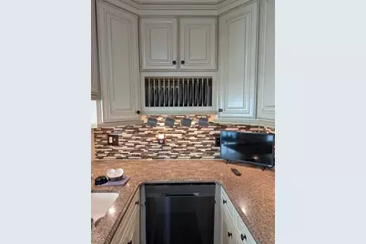 103 B, Lowell, MA 01851 - Photo 11