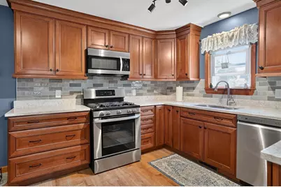 117 Warren Avenue, Marlborough, MA 01752 - Photo 3