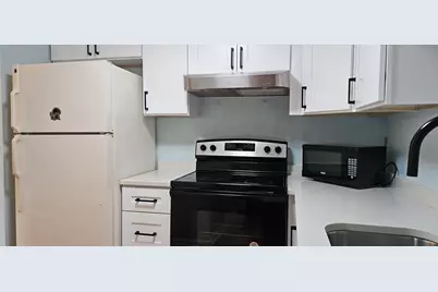 10 Longworth Ave #22, Brockton, MA 02301 - Photo 9