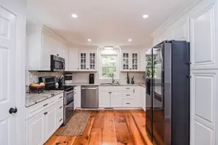 359 S E Main St, Douglas, MA 01516 - Photo 19