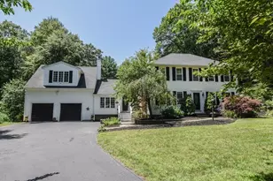 359 S E Main St, Douglas, MA 01516 - Photo 3