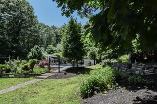 359 S E Main St, Douglas, MA 01516 - Photo 35