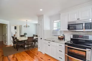 359 S E Main St, Douglas, MA 01516 - Photo 17