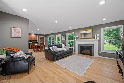 17 Rock Ave, Hudson, MA 01749 - Photo 5