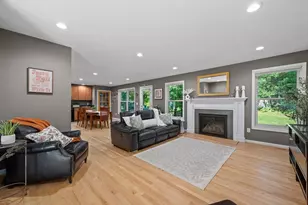 17 Rock Ave, Hudson, MA 01749 - Photo 5