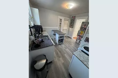 21 Fullerton St, Springfield, MA 01151 - Photo 19