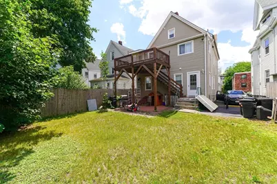 32 Myrtle St, Malden, MA 02148 - Photo 3