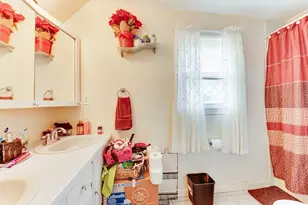 32 Myrtle St, Malden, MA 02148 - Photo 17