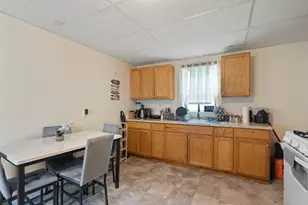 13-1/2 Grove St, Haverhill, MA 01832 - Photo 9