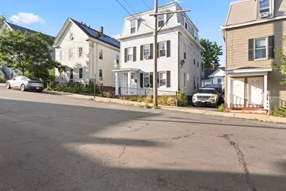 13-1/2 Grove St, Haverhill, MA 01832 - Photo 3