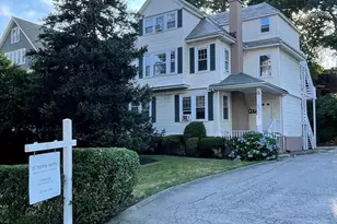 1847 Commonwealth Ave, Boston, MA 02135 - Photo 35