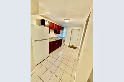 5 Ashland St, Worcester, MA 01609 - Photo 9