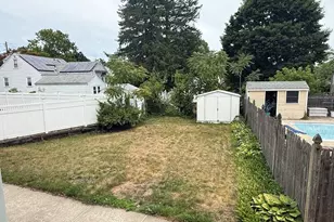 31 Falmouth Rd, Watertown, MA 02472 - Photo 17
