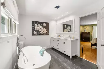 8 Gaslight Lane, Framingham, MA 01702 - Photo 17