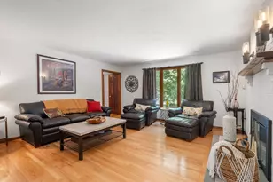 8 Gaslight Ln, Framingham, MA 01702 - Photo 9