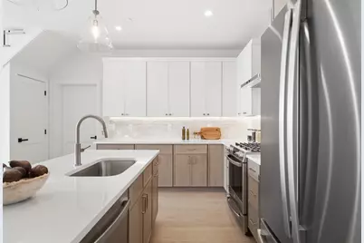 28 Geneva St #205R, Boston, MA 02128 - Photo 5