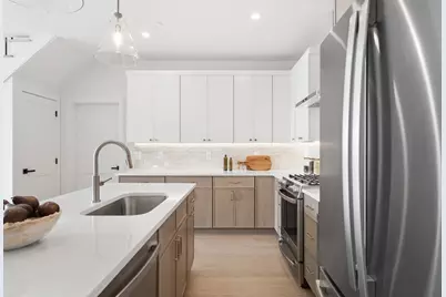 28 Geneva St #205R, Boston, MA 02128 - Photo 5