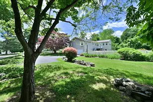 19 Sawmill Rd, Dudley, MA 01571 - Photo 11