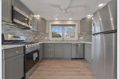 10 Thirteenth St, Wareham, MA 02538 - Photo 7