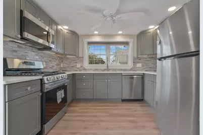 10 Thirteenth St, Wareham, MA 02538 - Photo 7