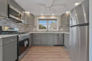 10 13th St, Wareham, MA 02538 - Photo 7
