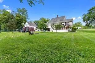 422 Main St, Groveland, MA 01834 - Photo 25