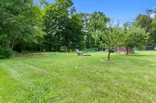 422 Main St, Groveland, MA 01834 - Photo 37