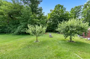 422 Main St, Groveland, MA 01834 - Photo 35