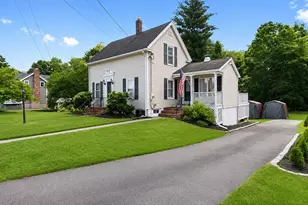 422 Main St, Groveland, MA 01834 - Photo 1
