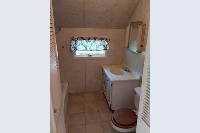96 East St, Ware, MA 01082 - Photo 21