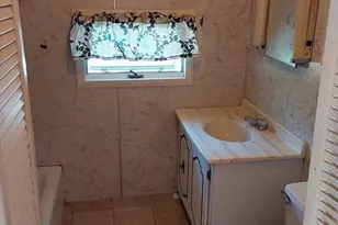 96 East St, Ware, MA 01082 - Photo 21
